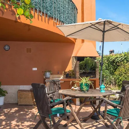 Sleeps 2 Apartment