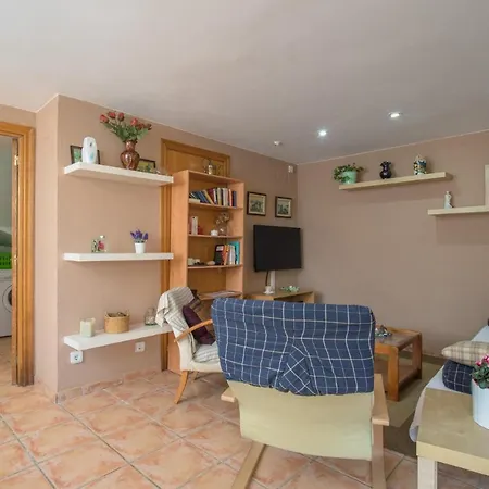 Apartment Sleeps 2 Begur